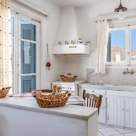 Serenity Traditional Panormos (Tinos)